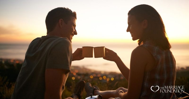 couples-having-a-coffee-together